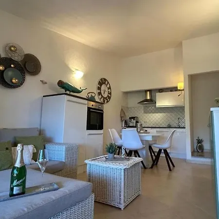 Bougainvilla アパート コスタ・パラディーゾ