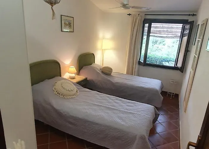 Bougainvilla * Costa Paradiso